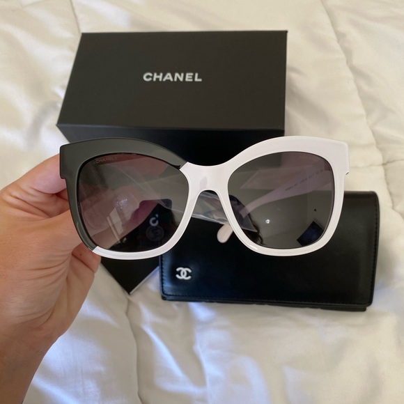 SOLD - Picture 5 of 7